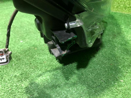 Фара правая Toyota Land Cruiser Prado 150 (2017-н.в.) LED