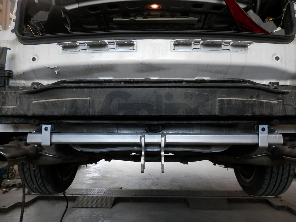 Оцинкованный фаркоп на Hyundai i40 седан/универсал 2012-2019 (без электрики), Galia H085C