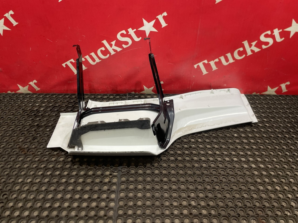 Корпус подножки правый 2023г.