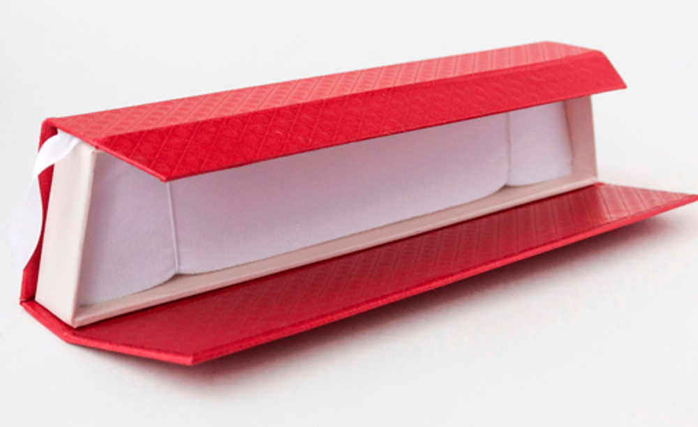 Картонный футляр‑сумочка «Валентина» под цепочку