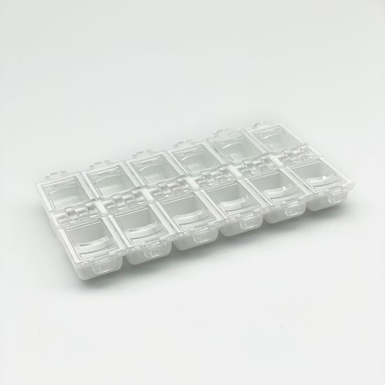 Контейнер-органайзер с разделителями для страз 12 ячеек