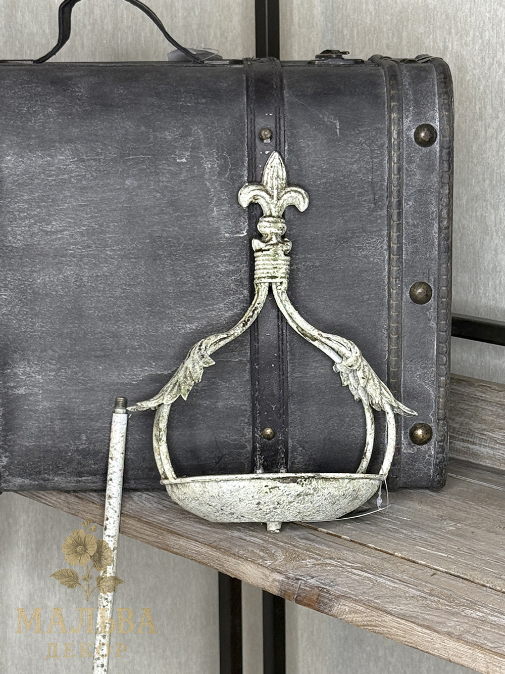 Декор для сада "Флёр де лиз" кормушка для птиц 19x14xH23см + 100см штекер