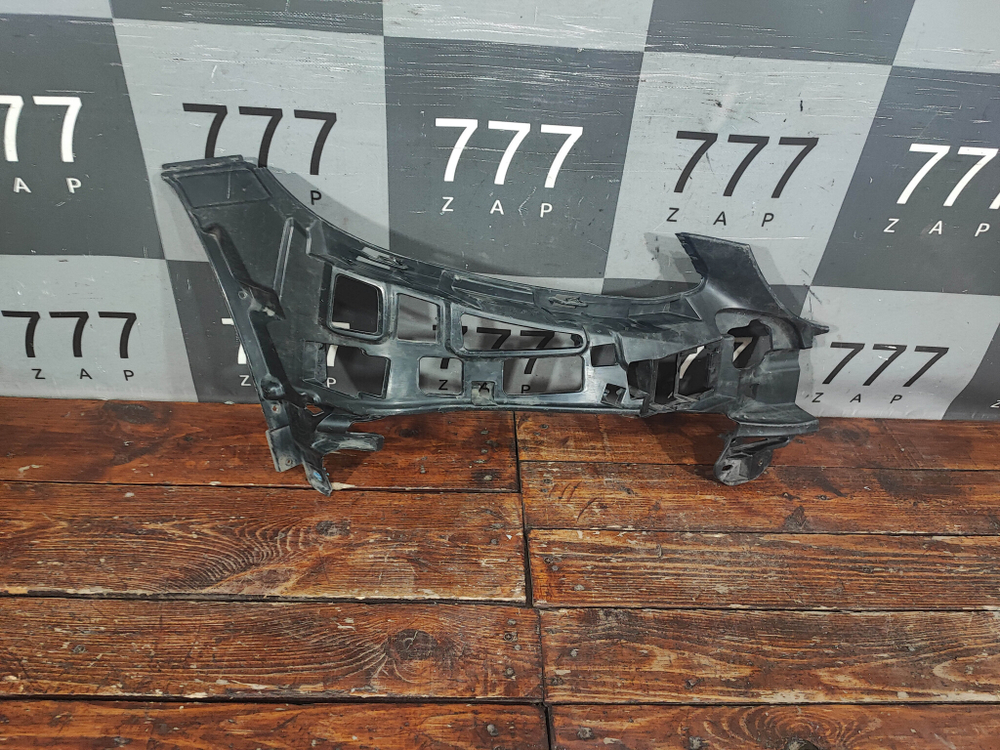 Кронштейн переднего бампера Mercedes C (W205) 14-18 Б/У Оригинал A2058853265