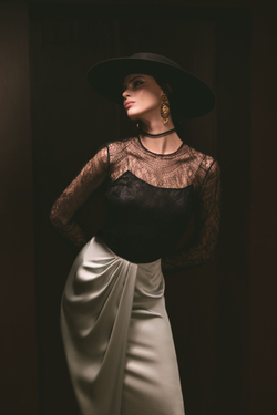 БЛУЗА ИЗ ШЕЛКОВОГО КРУЖЕВА