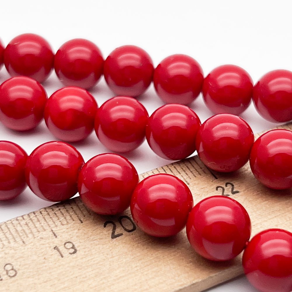 "Майорка" бусины, цвет красный, диаметр около 10 мм, цена за 9 шт (1/4 нити)