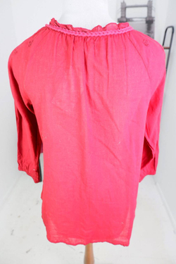 Блузка Sfera для яркого акцента, маркировка М, визуально на 46 размер