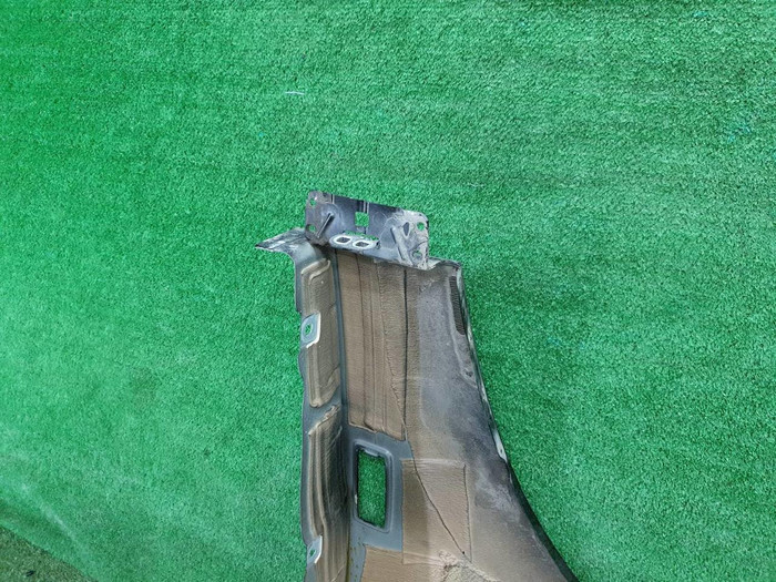 Крыло переднее правое Rolls-Royce Cullinan (2018-н.в.)