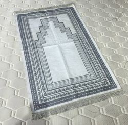 Жайнамаз Шамок