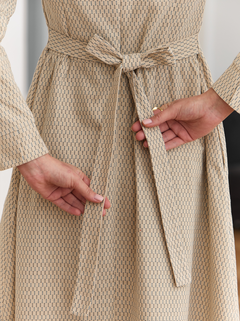 Платье с вшитой манишкой