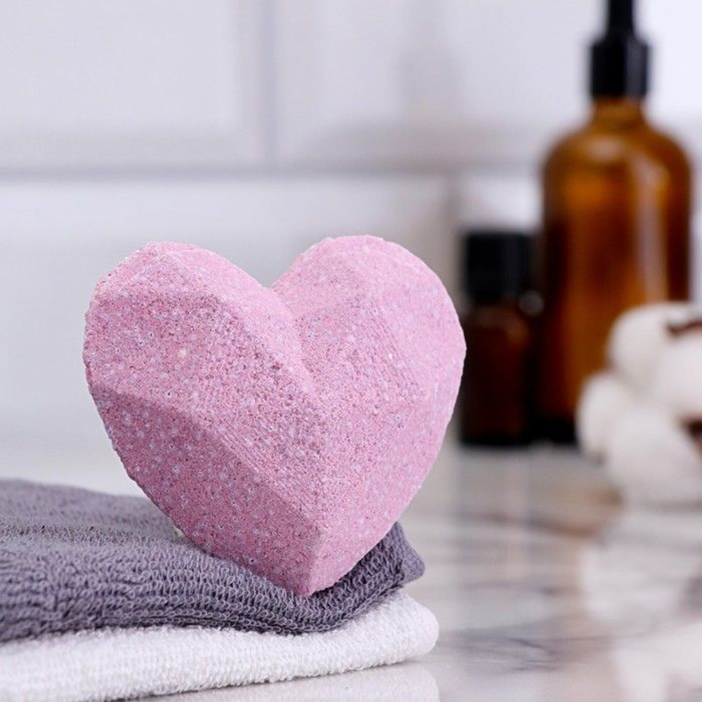 Бомбочка для ванны Кристалл с ароматом смородины и яблока - 60 гр.