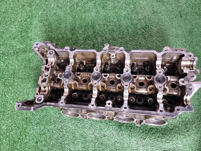 ГБЦ левая Mercedes G W463 (2018-2024) AMG 6.3