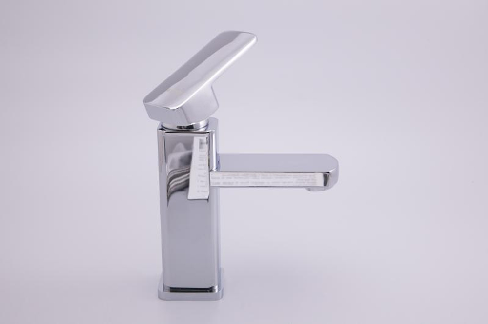 Смеситель для раковины Oute T17 T1701