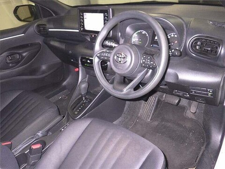 TOYOTA Yaris 1.5 2020г