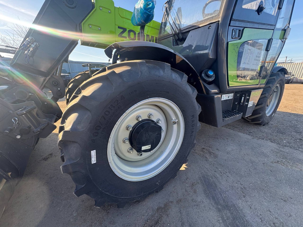 Zoomlion ZTH* Телескопический погрузчик ZTH3507 (Дизельный, 4,1 л, 101 л.с., АТ)