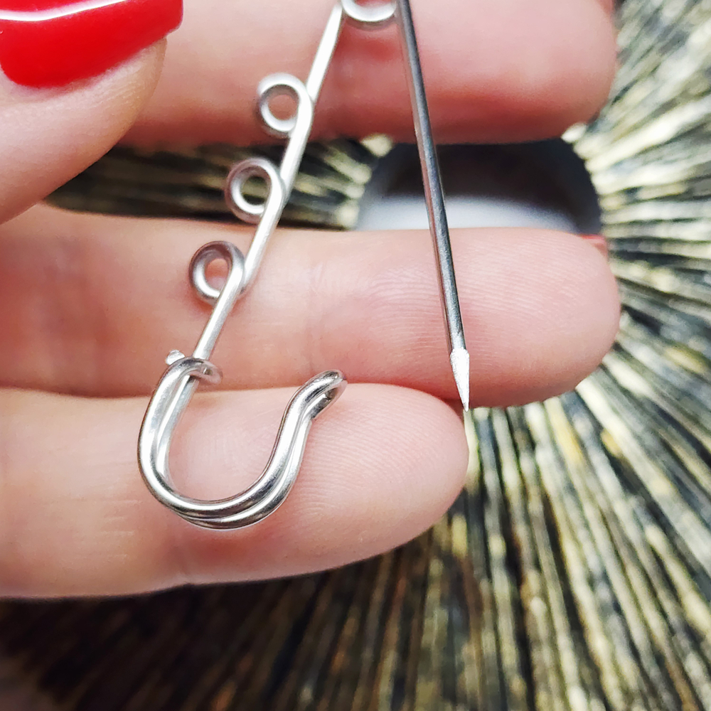 Булавка брошь, сталь 316, 50мм, отличная заточка, 3 петли, штучно