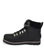 CAPULIN Black