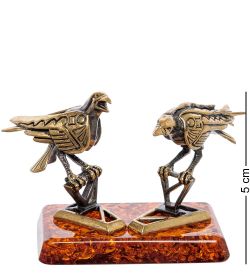 Народные промыслы AM-2246 Фигурка «Вороны Готика» (латунь, янтарь)
