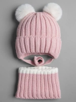 Шапка зимняя для девочки со снудом и помпонами