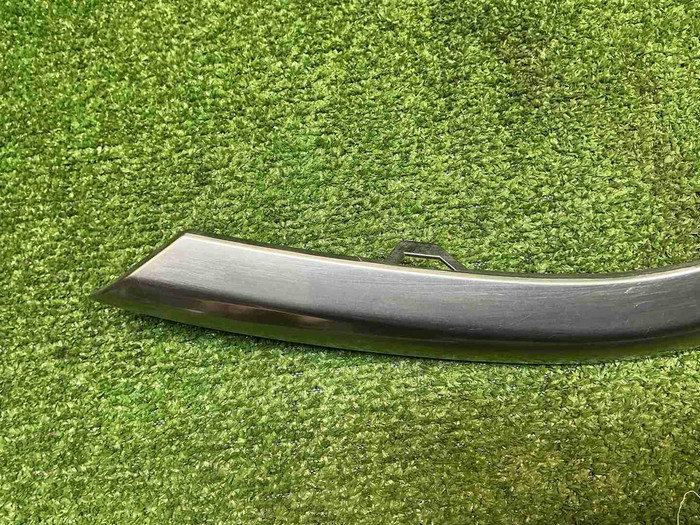 Молдинг бампера правый Hyundai Santa Fe 4 (18-21)