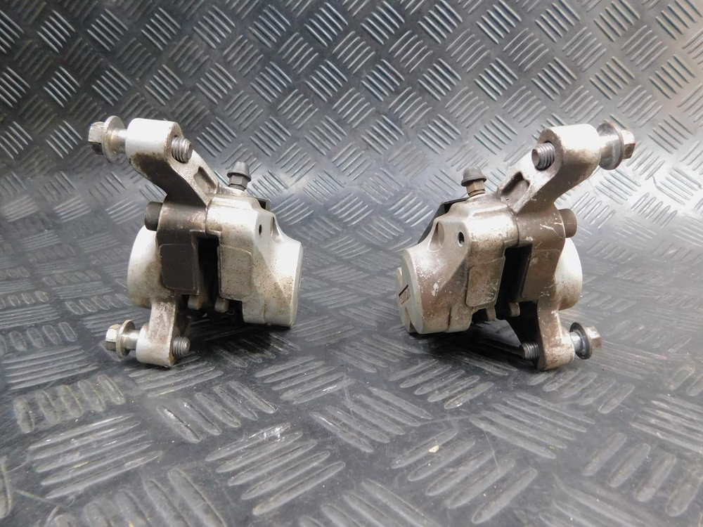 Суппорты передние Yamaha TDM850 RN03J 2001