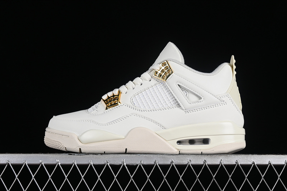 Jordan 4 Retro Metallic Gold
