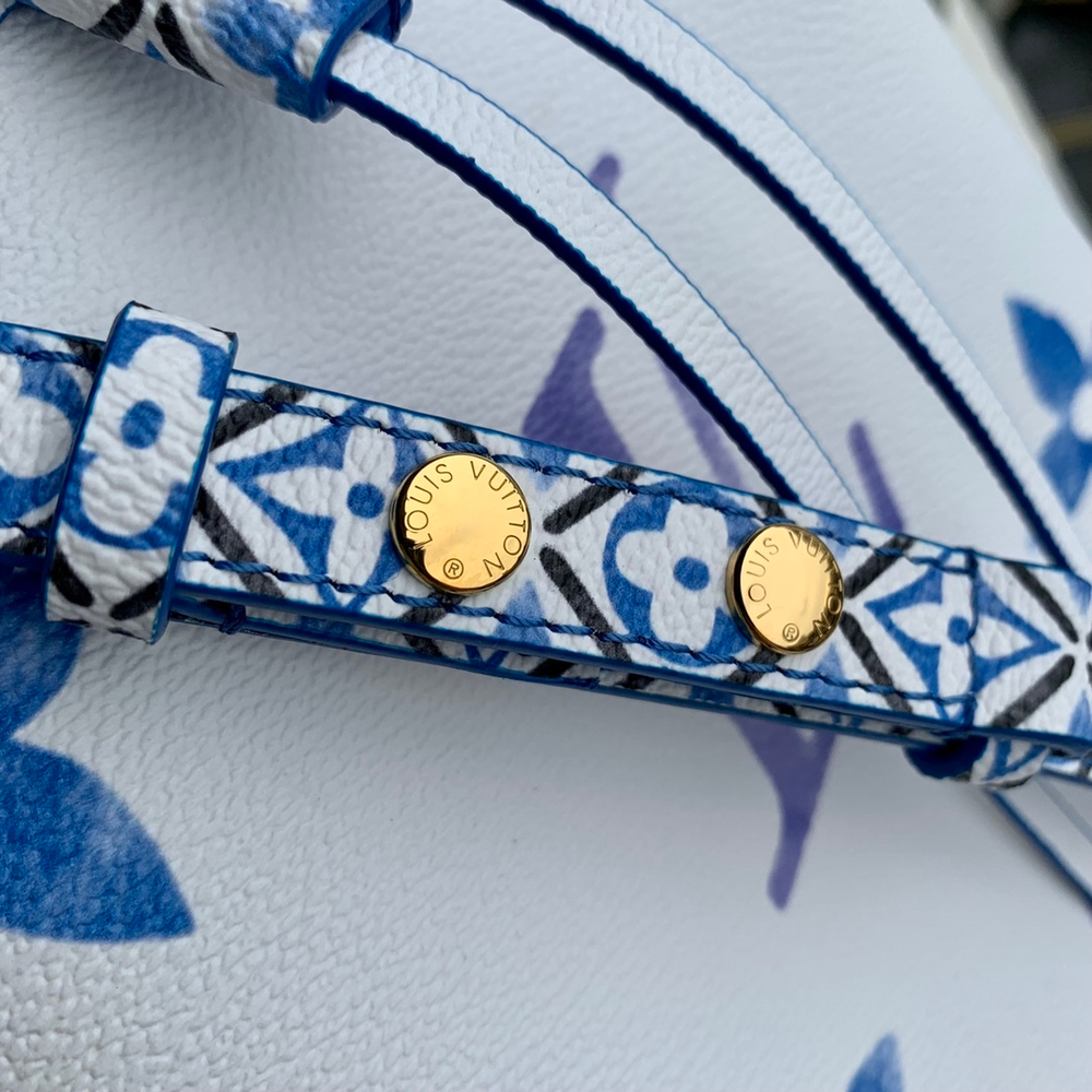 Louis Vuitton NeoNoe BB