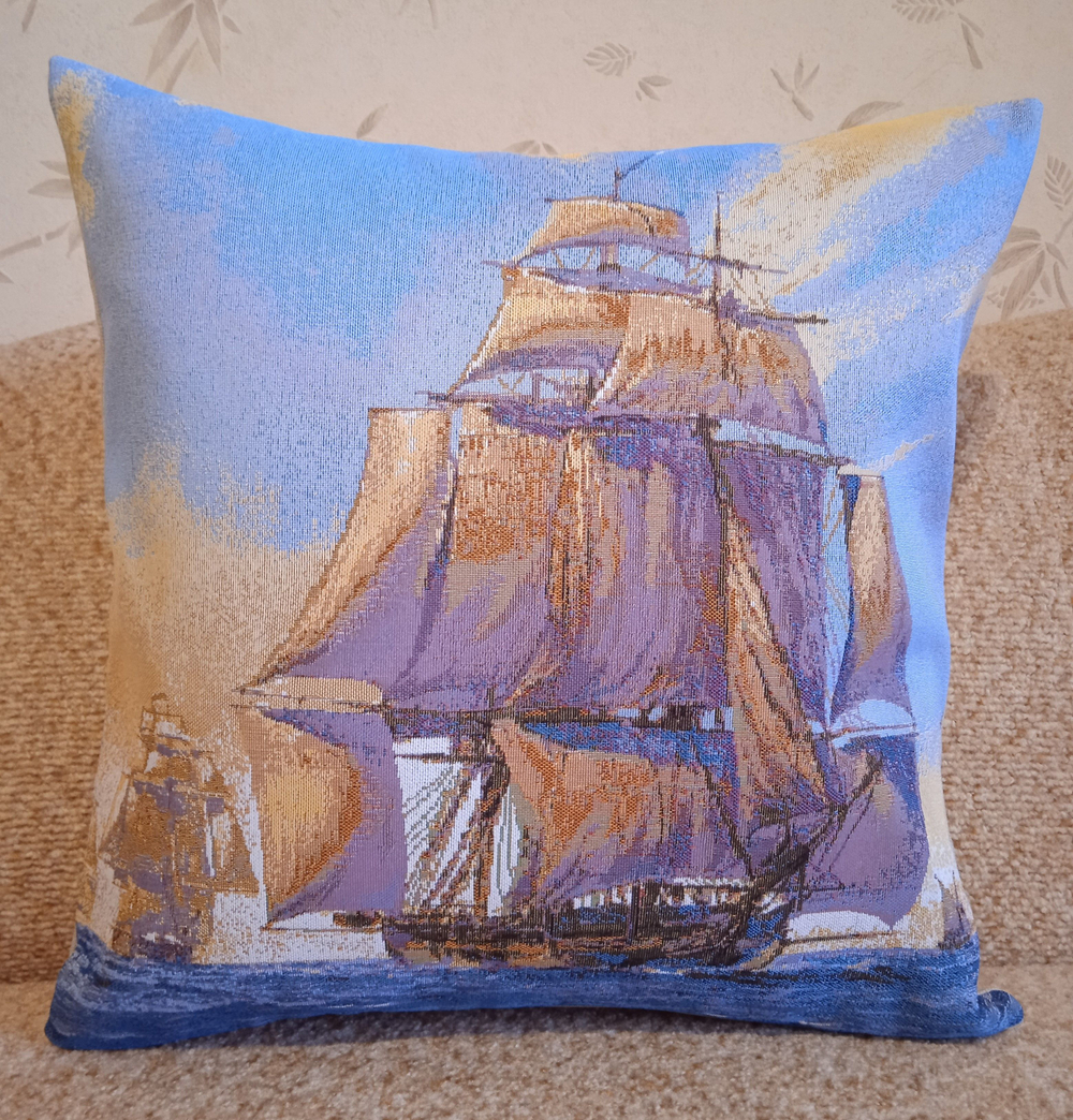 Декоративный гобеленовый чехол Путешествие 47х47