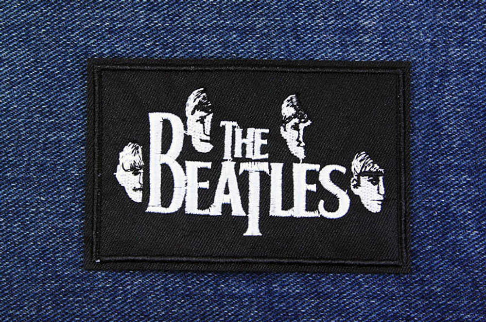 Нашивка The Beatles лого с лицами (011)