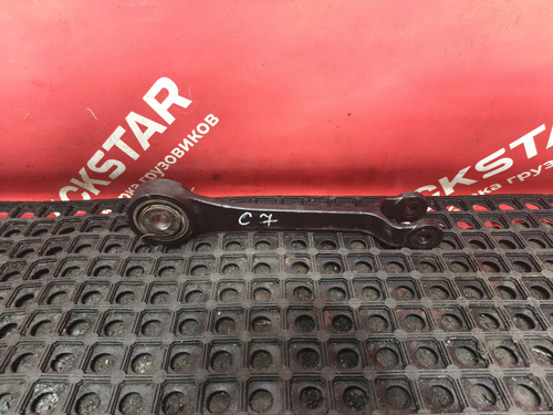 Стойка переднего стабилизатора 2023г