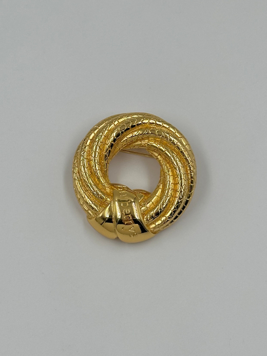 Брошь Burberrys