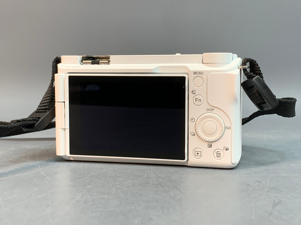 Sony ZV-E10 II, на гарантии до 23.06.2026