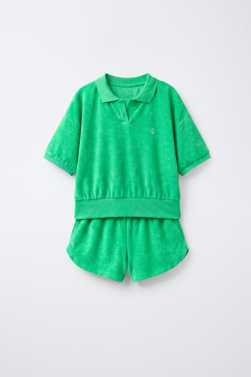 ZARA КОМПЛЕКТ ИЗ ПОЛО И ШОРТОВ ИЗ МАХРОВОЙ ТКАНИ, ЗЕЛЕНЫЙ