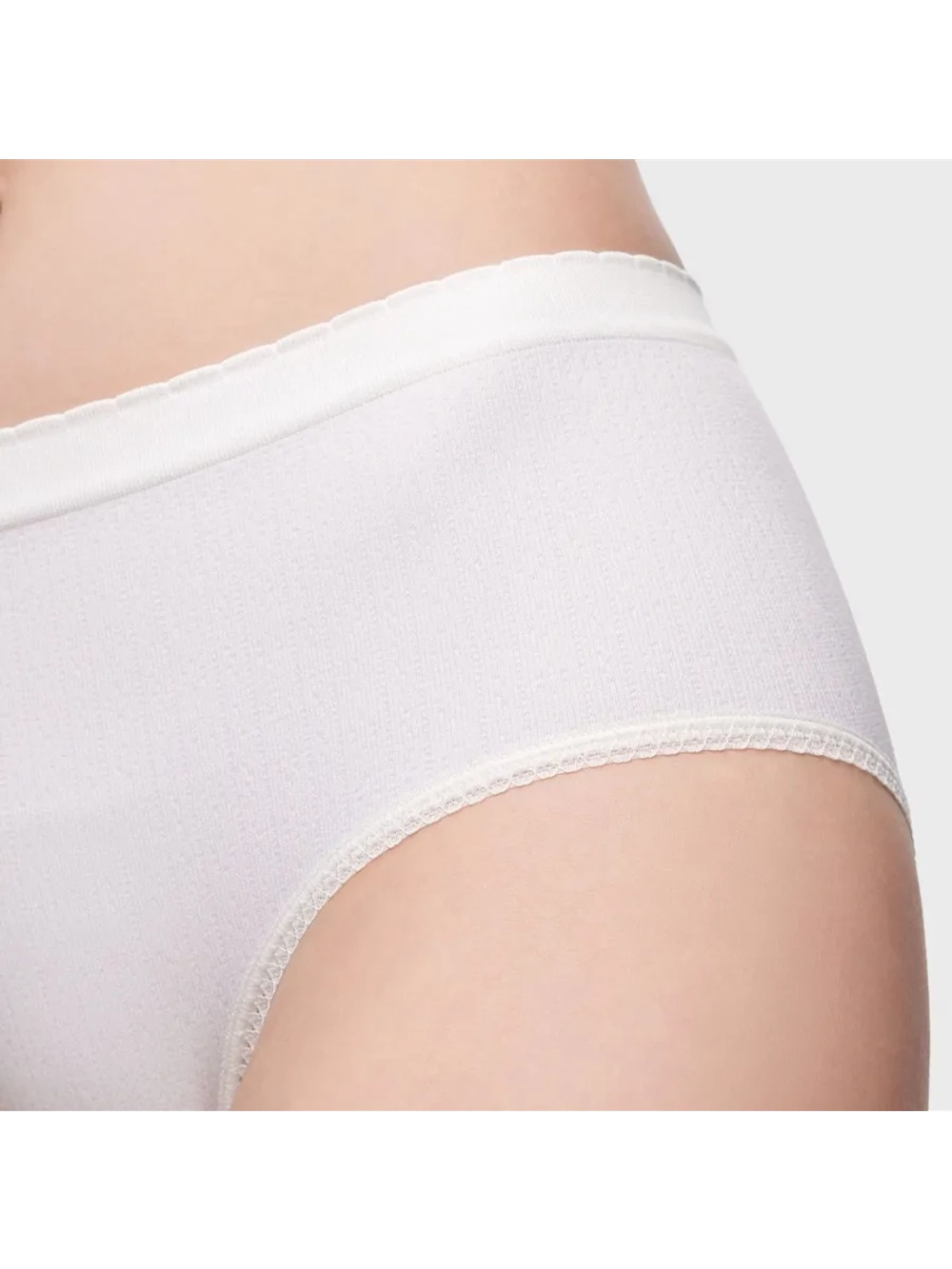 Трусы женские