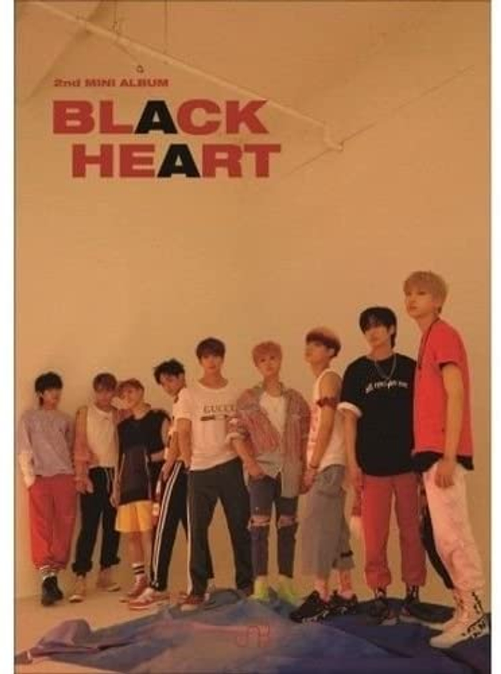Альбом UNB - Black Heart 2nd Mini Album BLACK Version