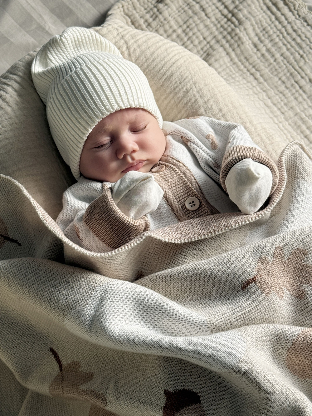 Комбинезон вязаный (желуди)