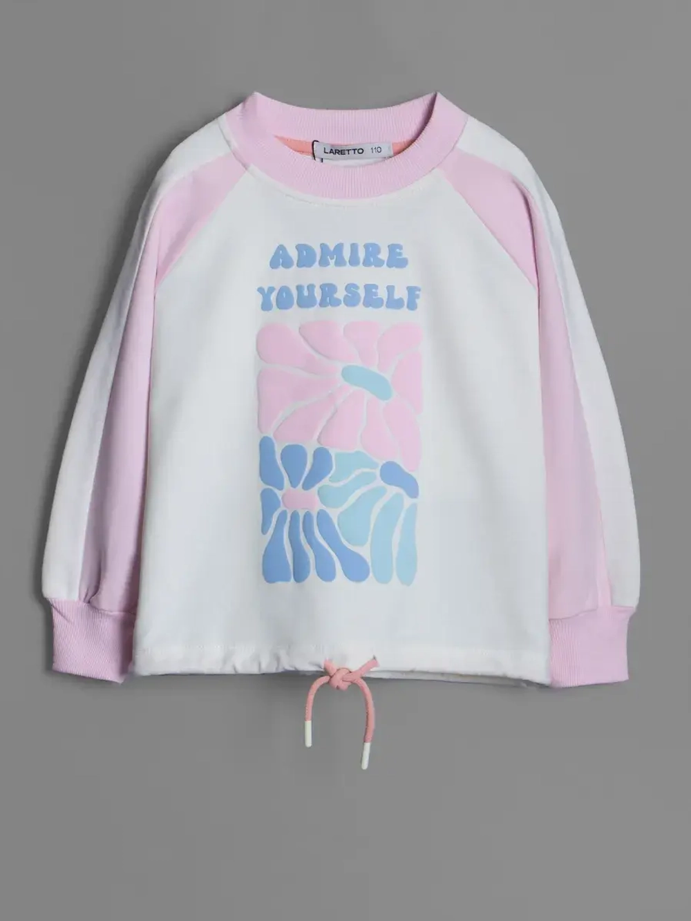 Розовый костюм для девочки на осень