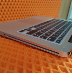 Ноутбук Apple 13 Pro 2010
