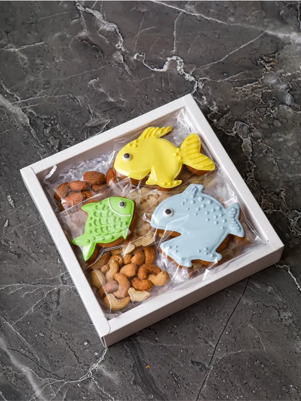 Подарочный набор имбирные пряники и орехи