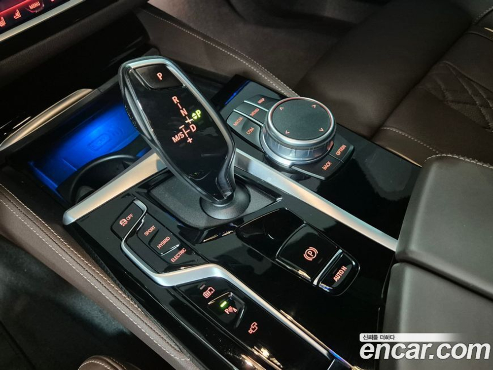 BMW 5 Series (G30) 530e M Sports (07.2021)