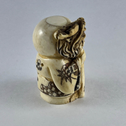 Статуэтка нэцкэ Шоусин с волшебным посохом