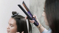 Беспроводной выпрямитель для волос Dyson Corrale HS03 никель/фуксия