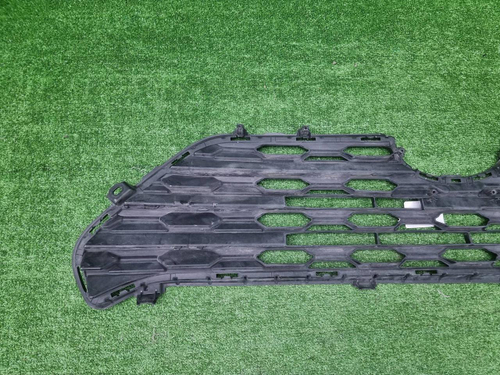 Решетка радиатора Toyota RAV4 5 XA50 (2018-н.в.)