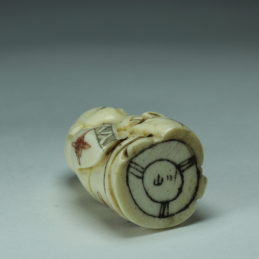 Нэцкэ Мальчик с мешком риса