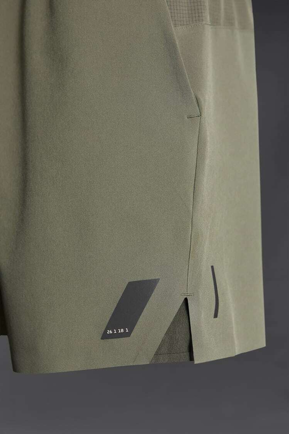 ZARA БАЗОВЫЕ СПОРТИВНЫЕ ШОРТЫ, ХАКИ