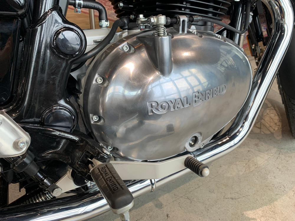 Royal Enfield Interceptor 650 Cali Green (Standard / Single tone)