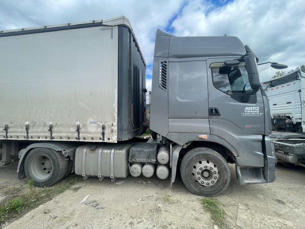 CHENGLONG H7 4x2 Седельный тягач LZ4181H7AB (Дизельный, 12.2 л, 462 л.с. АТ)