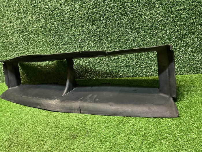 Воздуховод радиатора Range Rover Sport L461 22-нв