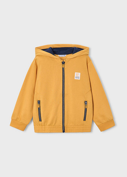 спортивный костюм с футболкой