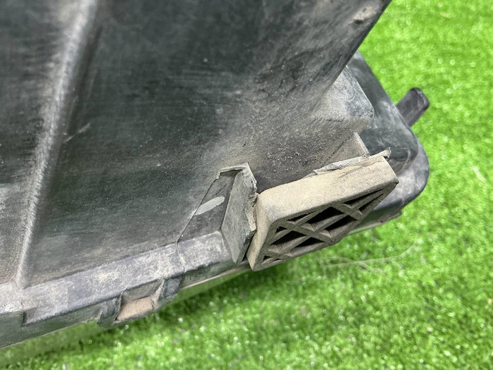 Фара правая Sitrak C7H (2023-н.в.) галоген