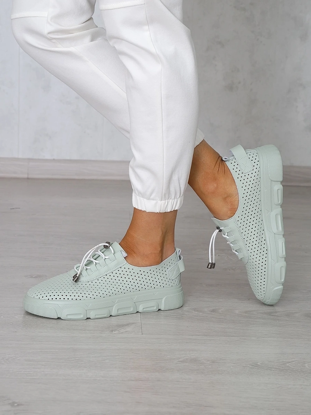 Кроссовки женские летние натуральная кожа